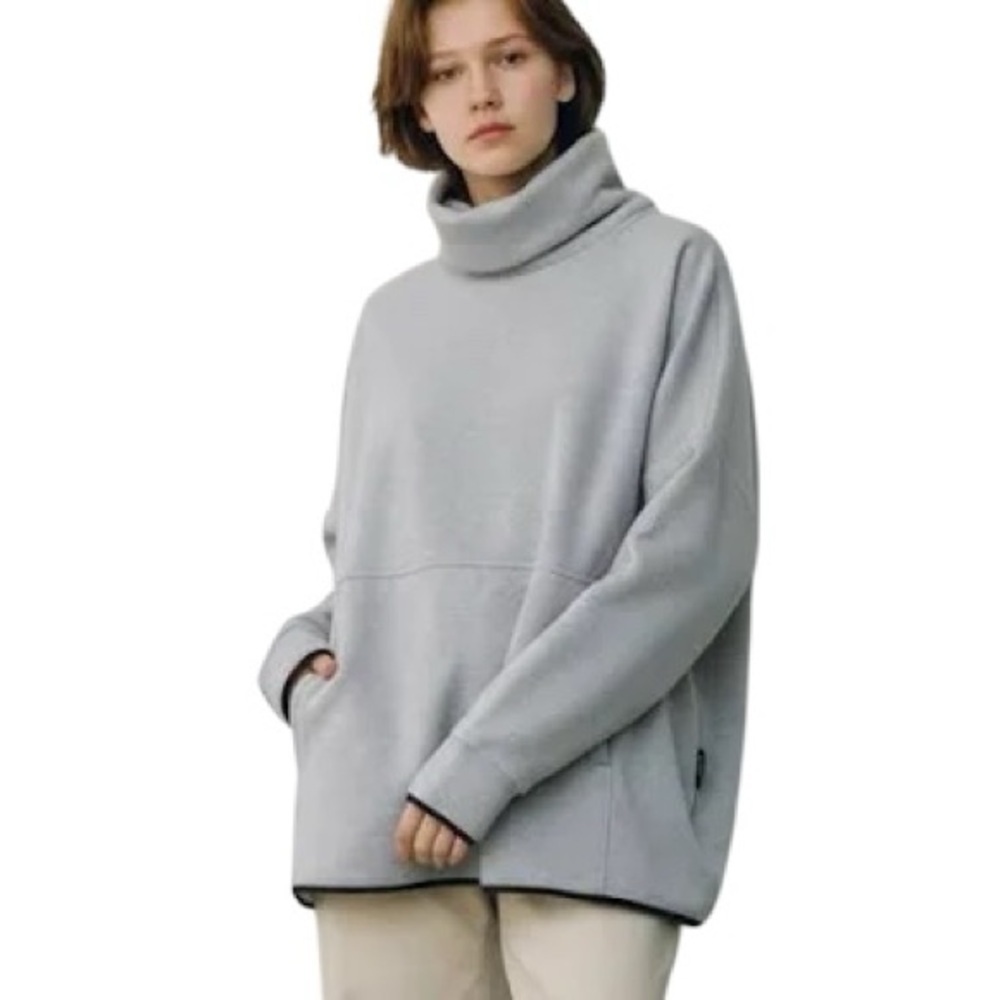 The North Face Cozy Slacker Poncho Sz S-M Gray Funnel Neck Kangaroo Pocket